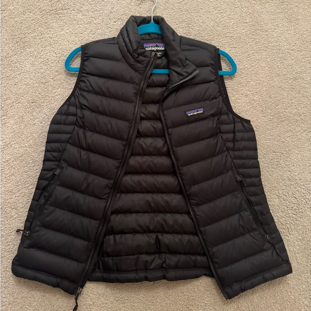 patagonia puffer vest
